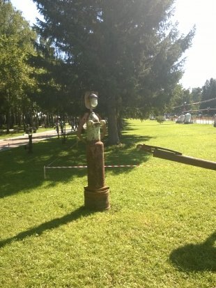 Шестой фестиваль скульптур из металлолома «Лом»