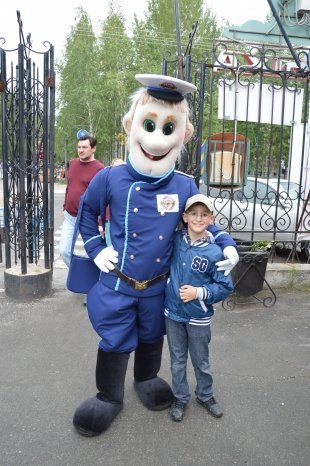 Дядя Степа с Дорожного Радио радует жителей на городском "Арбате"! 17.08.14 г.