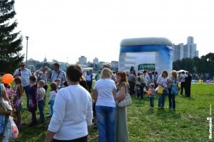 В День города на батуте смогли попрыгать и взрослые!