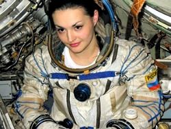 Впервые за 20 лет Россия отправит в космос женщину