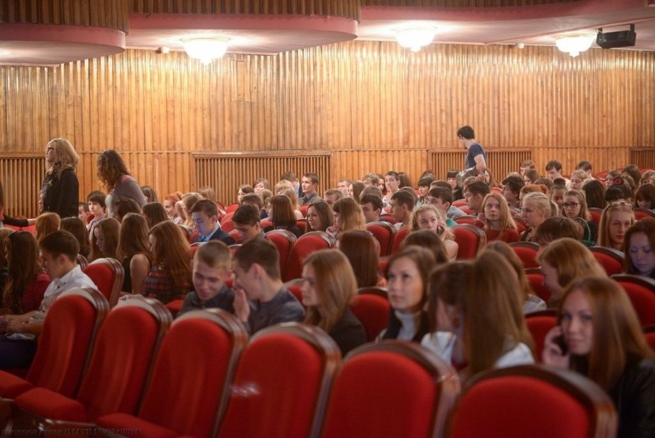 Фотоотчет спектакля «Тетка Чарли» в Тетре Музыкальной Комедии