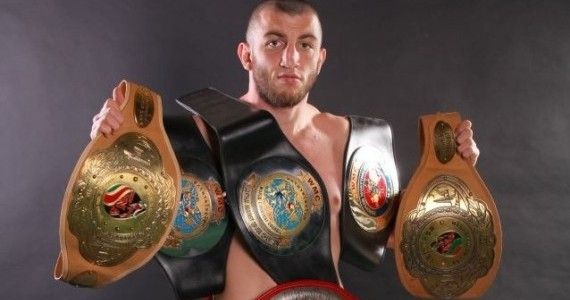Известный кикбоксер проведет бесплатный урок в ATHLETIC GYМ