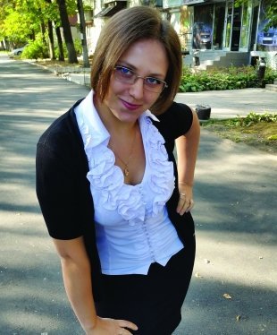 Юлия Юрьевна, 25 лет Р : 3 Кто с грудью тот и прав! Бюст — моя сильная сторона и железобетонный аргумент 
