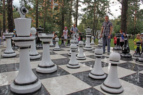 В Казани откроется сквер с шахматными фигурами