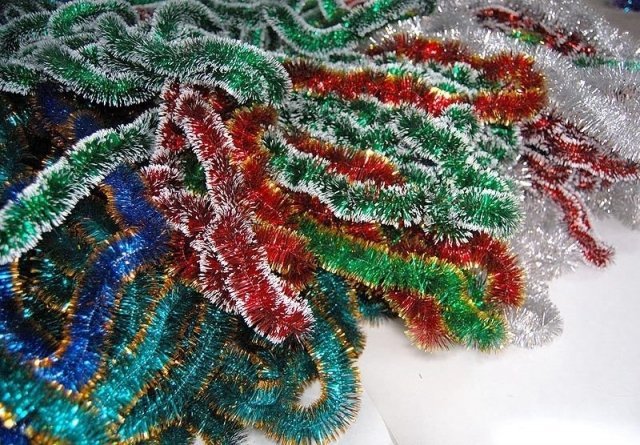 На оформление главной новогодней елки уйдет 7650 метров мишуры!