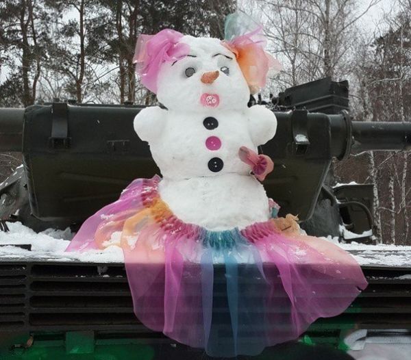 Веселые снеговики «захватывают» Ростов