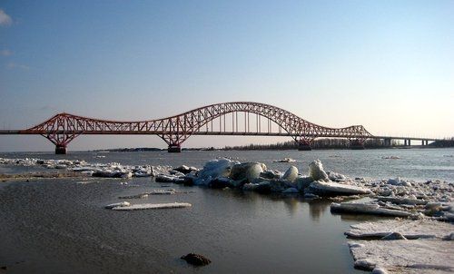 Шесть югорских мостов застрахуют почти на 16 млрд. рублей
