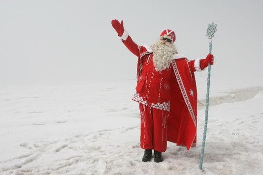 В Ханты-Мансийске открылся восьмой Всероссийский съезд Дедов Морозов и Снегурочек