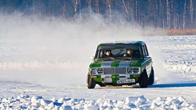 Тазы валили в Омске