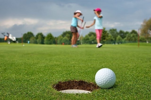 Минобр одобрил введение в школах уроков гольфа