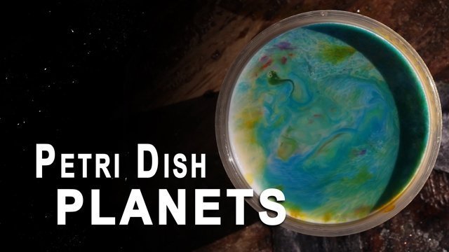 Видео дня: как создать планеты в чашке Петри