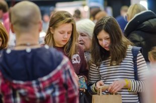 Sunday Up Market Ekaterinburg Shopping