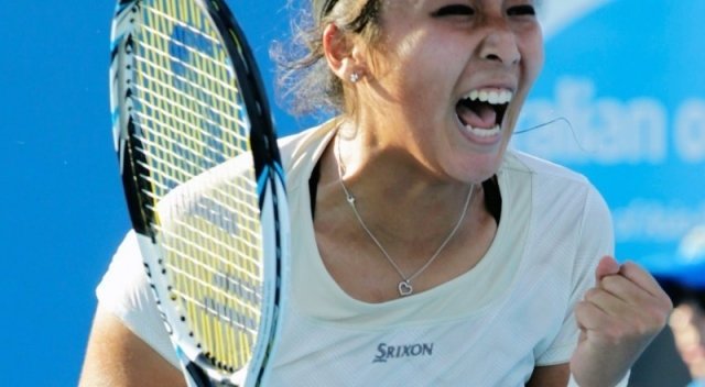 На турнире в Дубаи Зарина Дияс обыграла десятую ракетку мира!