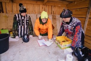 Фотоотчет с чемпионата по пейнтболу. Журнал «Выбирай» и радио Maximum
