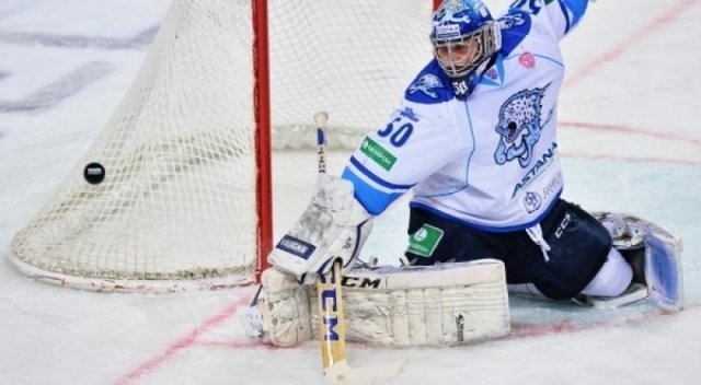 Столичный хоккейный клуб "Барыс" уступил омскому "Авангарду"