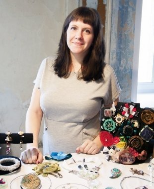 Наталья, 29 лет, дизайнер украшений: «Бисерное ожерелье. Первое, которое я создала из бисера».