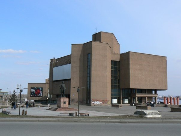 В Музейном центре "Площадь Мира" открылась Сцена современных искусств