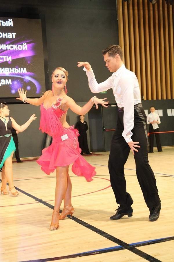 Карагандинская пара стала первой на Чемпионате области по спортивным танцам.
