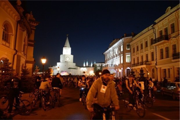 Велоночь в Казани состоится 30 мая. Она будет посвящена водной тематике