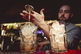 Фотоотчет празднования «1 апреля» в бар-клубе «Come in»