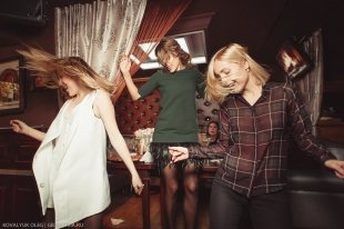 Фотоотчет празднования «1 апреля» в бар-клубе «Come in»