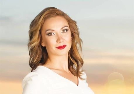 Красноярская телеведущая Анастасия Солопеко выпустила линию одежды