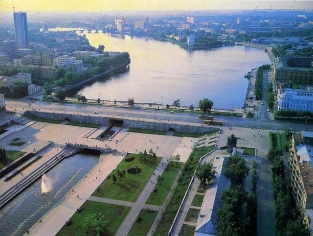 В Екатеринбурге появились сквер и две новые улицы