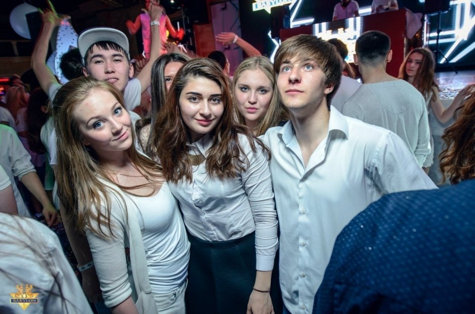  White Party в р/к Babylon