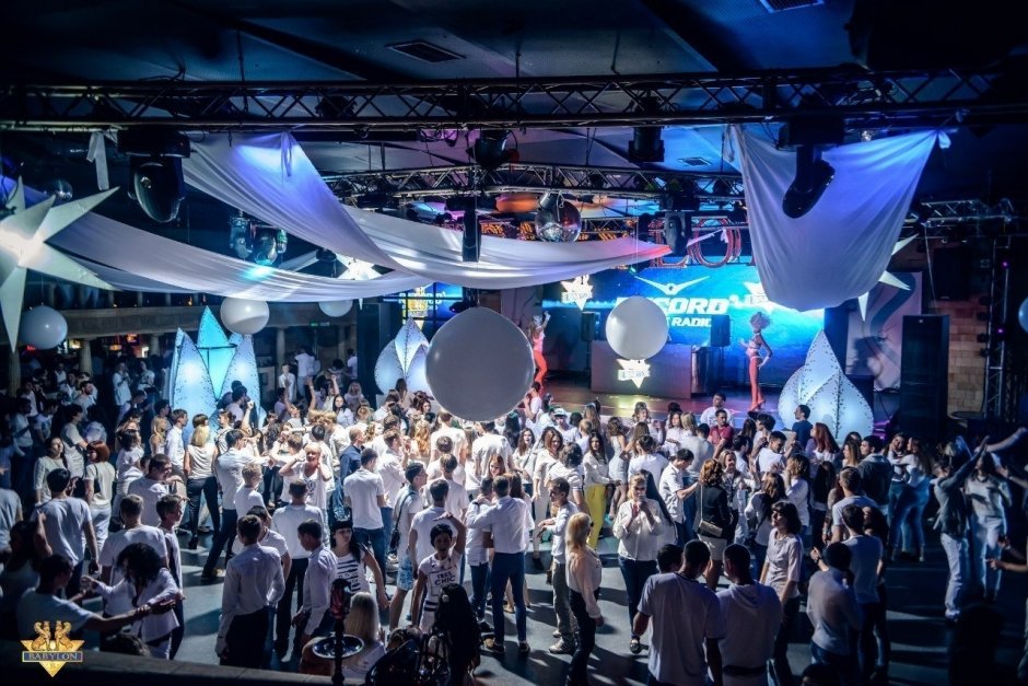  White Party в р/к Babylon