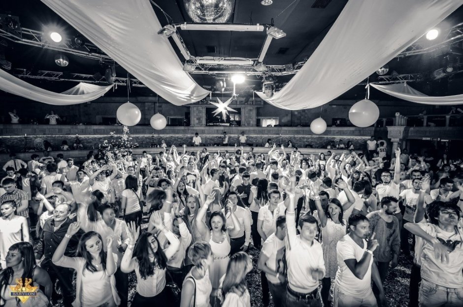  White Party в р/к Babylon