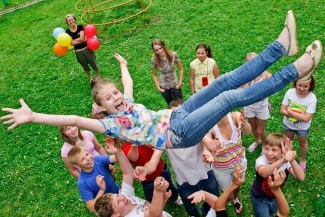 В Сургуте действует более 70 летних лагерей для детей