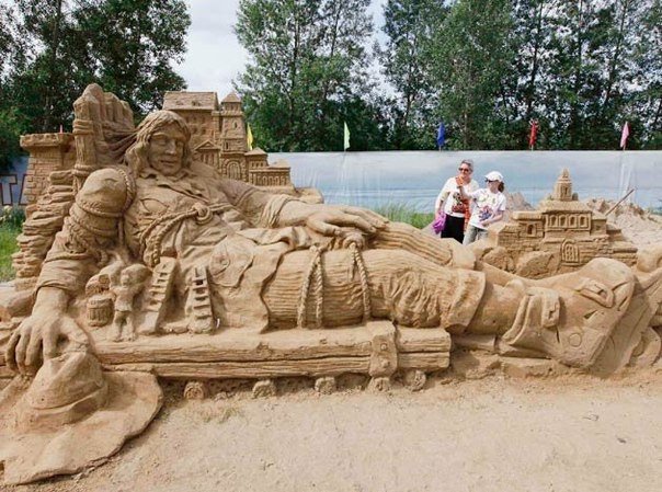 25 июня на Острове Татышев заработает парк песчаных скульптур
