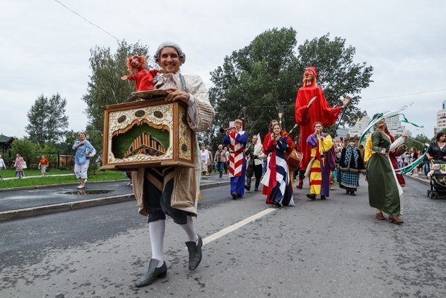 Фестиваль уличных театров «Лица улиц» вернется в уральскую столицу