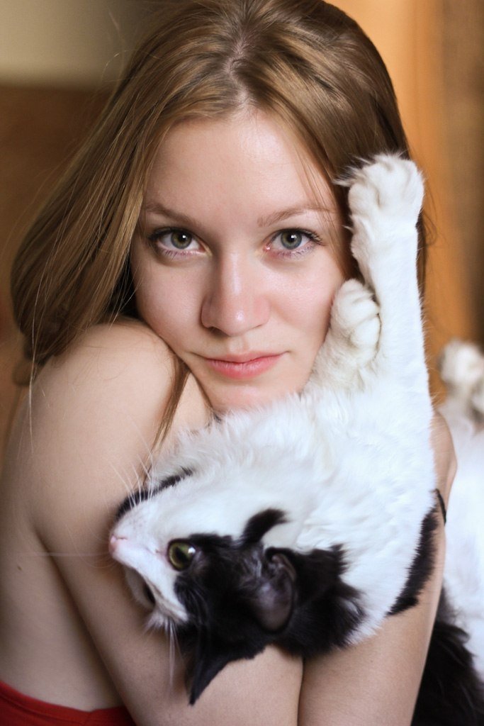 Анастасия Мельникова и кот Мышкин