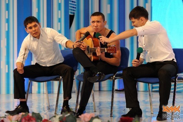 Казахстанская команда КВН "Спарта" выиграла "Большого КиВиНа в светлом".