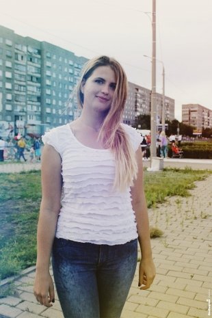 Аня, 17 лет, студентка Хотела бы увидеть одну из самых популярных и старых рок-групп российской эстрады — Арию.