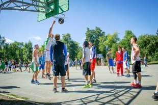 В Челябинске прошел всероссийский чемпионат по уличному баскетболу «Оранжевый мяч»