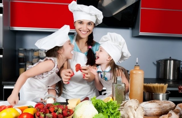Кулинарные мастер-классы для детей: Крошка с поварёшкой