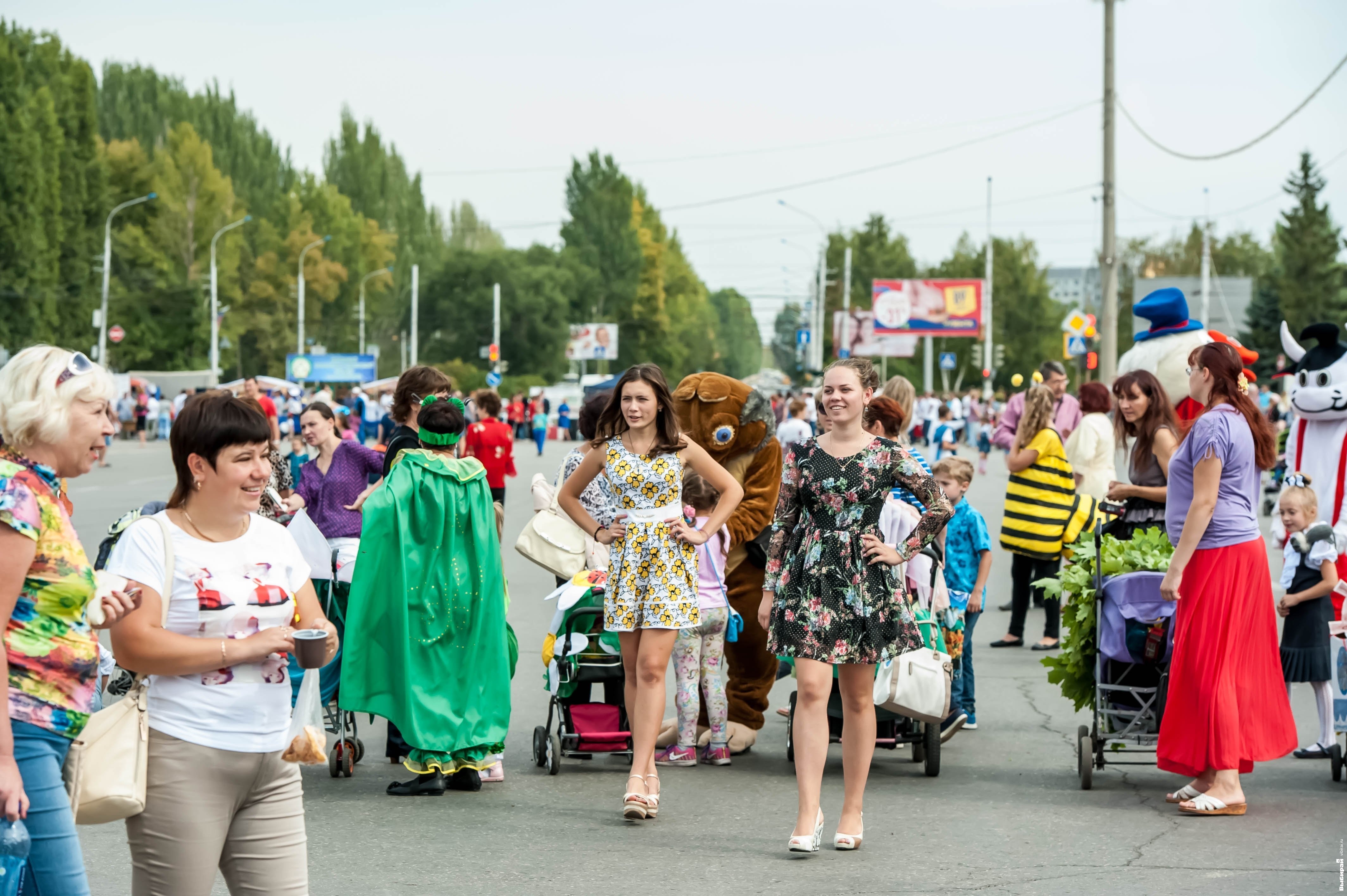 Нея день города. Город Балаково день города. Праздник г.Балаково. Балаково в праздниках. Народы Балаково.