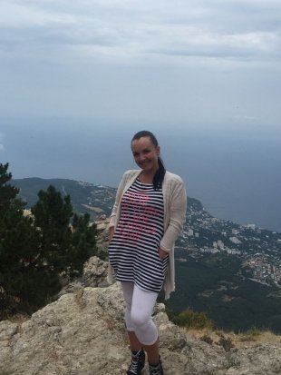 «Наталья, 33 года. Люблю путешествовать, очень хочу на Алтай и похудеть»