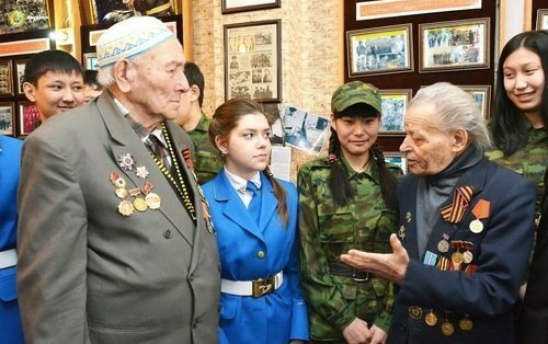 В шахтерской столице стартовал конкурс творческих эссе