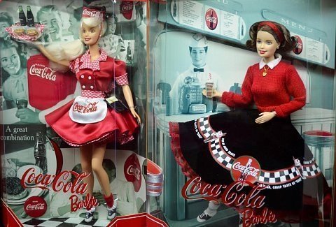 В «Сочи-Парке» открылась выставка коллекционных кукол Барби